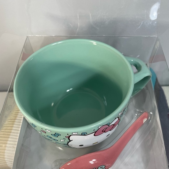 BNIB Hello Kitty Blue Bow Ceramic Soup Mug & Pink Spoon Set - Picture 4 of 7